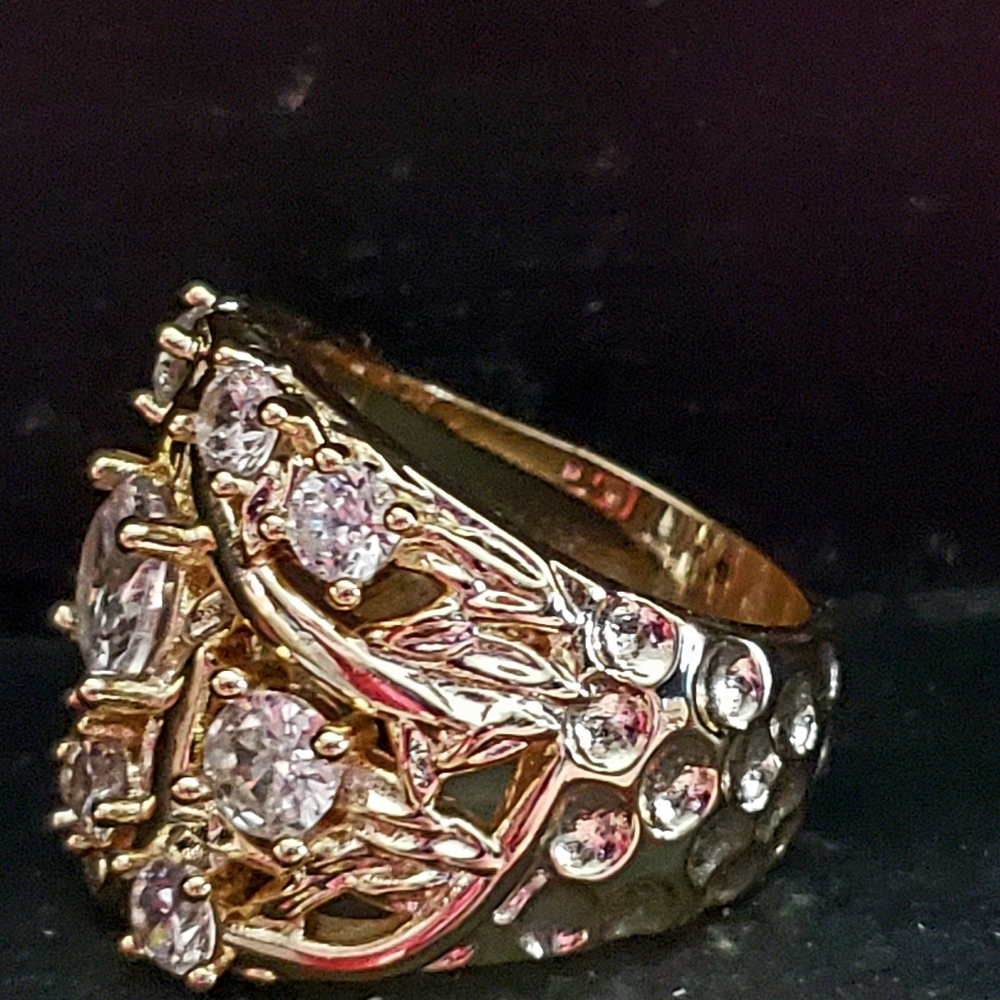 NATURAL WHITE SAPPHIRE RING‼️❤️ - Picture 6 of 6